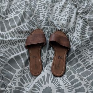 Seven7 brand Tan Slides